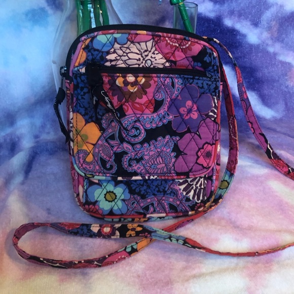 Vera Bradley Crossbody - Picture 7 of 13